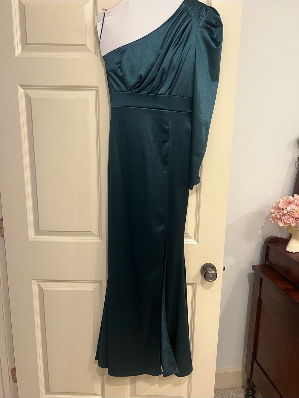 Privy One-Shoulder Teal Satin Gown